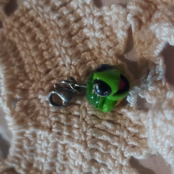 Charm u turtle Charm - Picture 1 of 3